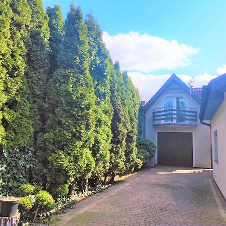Apartamento Dom Na Zaciszu Varsovia Exterior foto