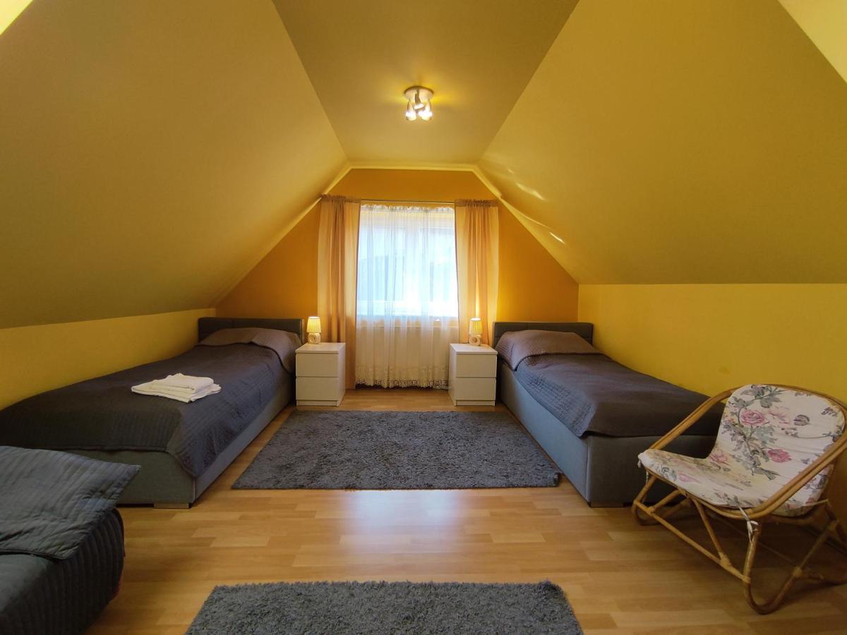 Apartamento Dom Na Zaciszu Varsovia Exterior foto