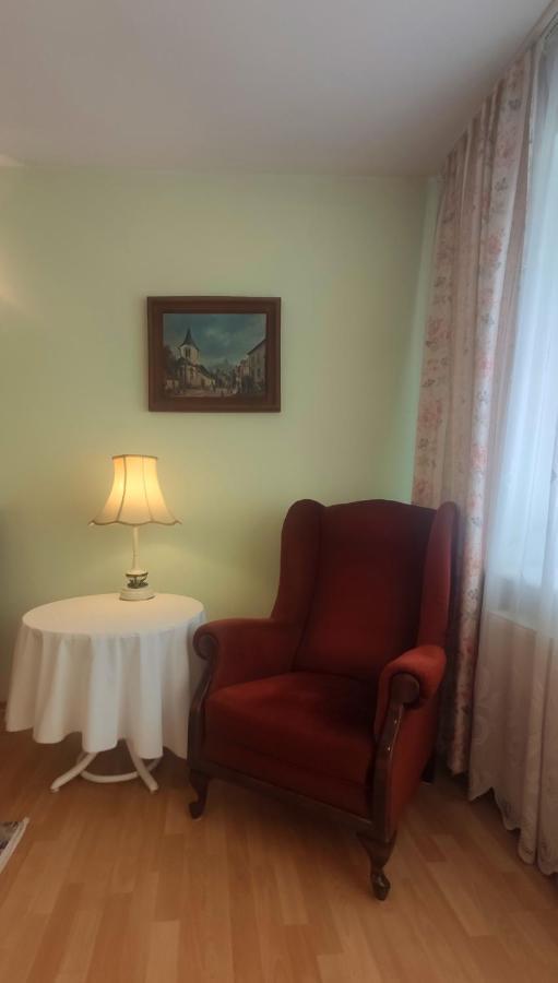 Apartamento Dom Na Zaciszu Varsovia Exterior foto